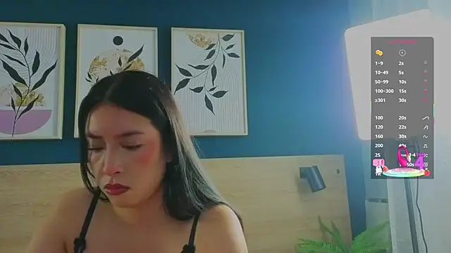 SarahMiler  online show from 2, 10, 2025