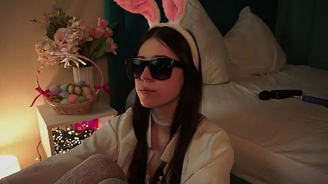 ywixos online show from 3, 4, 2026