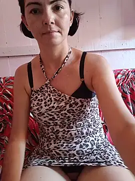 Luana sexy42 online show from 15, 7, 2026