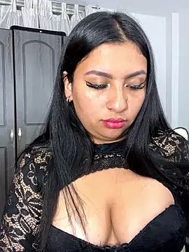 Issa Santana online show from 8, 11, 2025