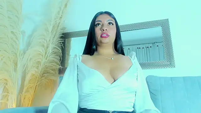 Issa Santana online show from 22, 4, 2026