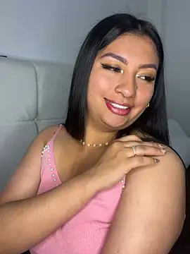 Snapshot of Issa_Santana chatting on 5, 7, 2026 Issa Santana online show from 5, 7, 2026