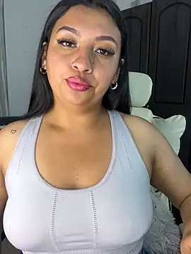 Snapshot of Issa_Santana chatting on 10, 7, 2026 Issa Santana online show from 10, 7, 2026
