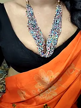 Hotty Sonali online show from 10, 9, 2025