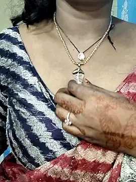 Hotty Sonali online show from 4, 10, 2025