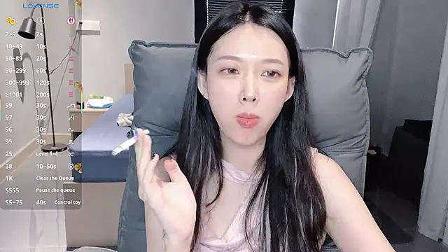 NiNi-baby520 online show from 9, 10, 2025