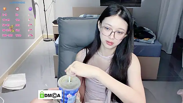 NiNi-baby520 online show from 7, 4, 2026