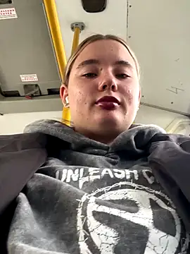 Snapshot of StephanieMur chatting on 15, 9, 2025 StephanieMur online show from 15, 9, 2025