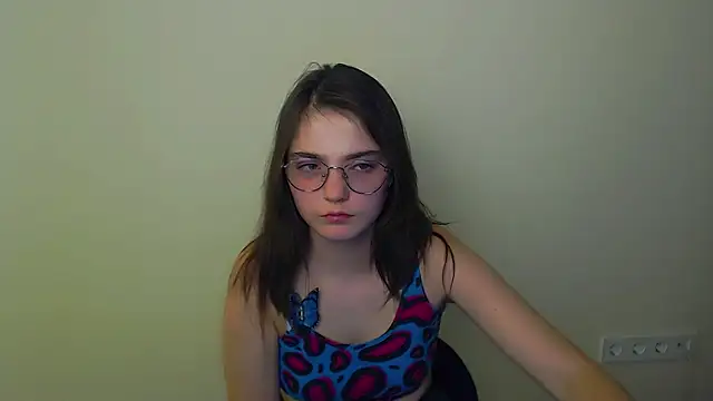 Snapshot of Sun_Shine__ chatting on 5, 6, 2026 Sun Shine online show from 5, 6, 2026