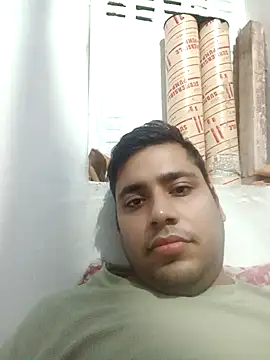 Snapshot of Desirock001 chatting on 22, 10, 2025 Desirock001 online show from 22, 10, 2025