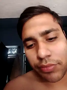 Snapshot of Desirock001 chatting on 8, 11, 2025 Desirock001 online show from 8, 11, 2025