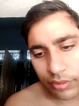 Snapshot of Desirock001 chatting on 22, 11, 2025 Desirock001 online show from 22, 11, 2025