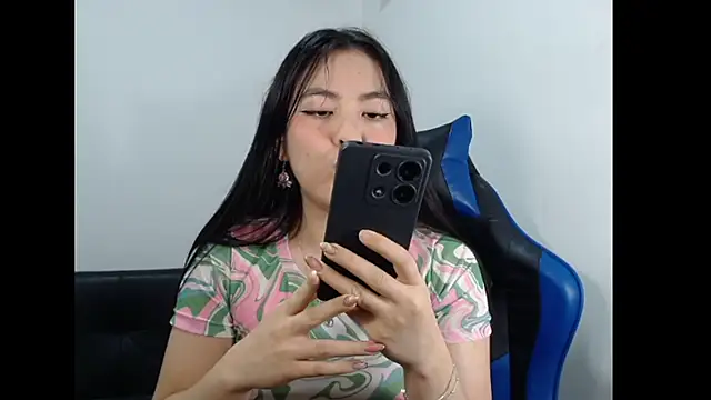 Snapshot of EloiseJun chatting on 22, 3, 2026 EloiseJun online show from 22, 3, 2026