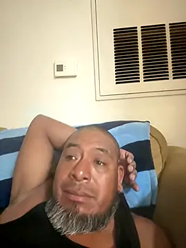 Snapshot of julio_p chatting on 12, 9, 2025 julio p online show from 12, 9, 2025