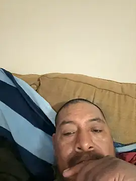 Snapshot of julio_p chatting on 17, 10, 2025 julio p online show from 17, 10, 2025