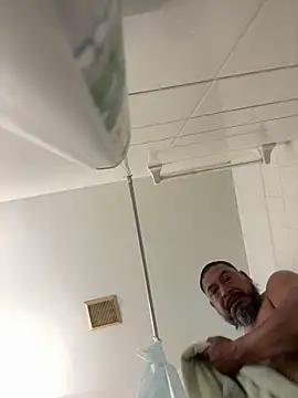 Snapshot of julio_p chatting on 7, 2, 2026 julio p online show from 7, 2, 2026