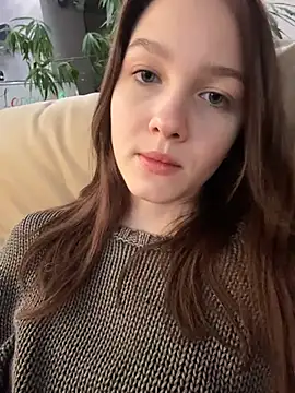 MichelleRoux online show from 4, 12, 2025