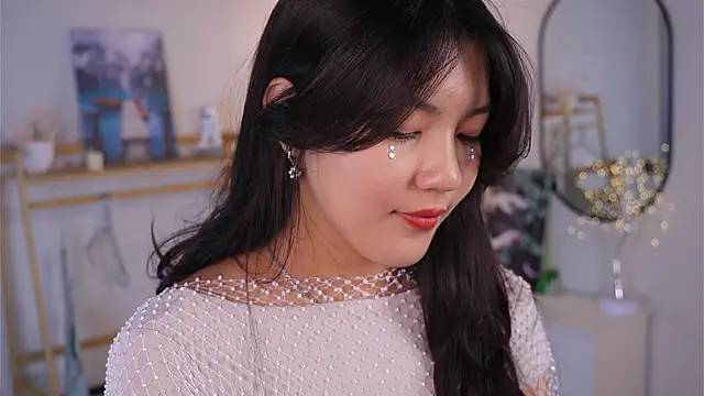 MoiraEger online show from 26, 10, 2025