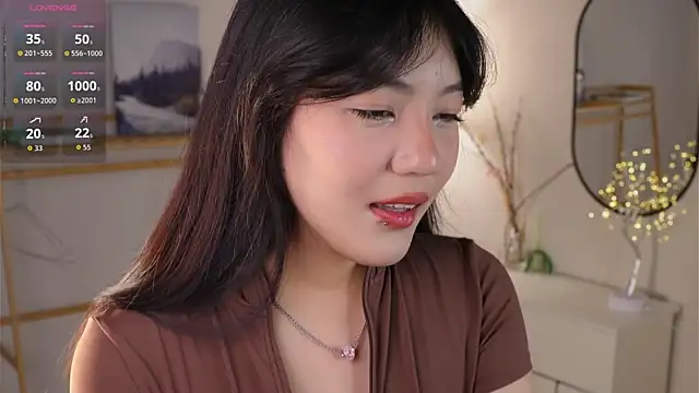 Snapshot of MoiraEger chatting on 18, 12, 2025 MoiraEger online show from 18, 12, 2025