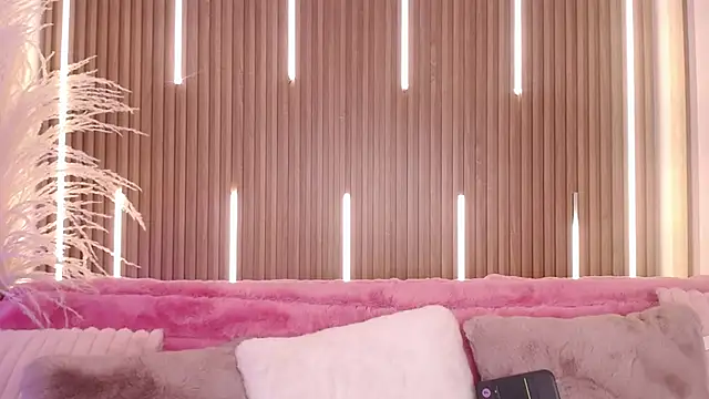 MylaDreams online show from 30, 9, 2025