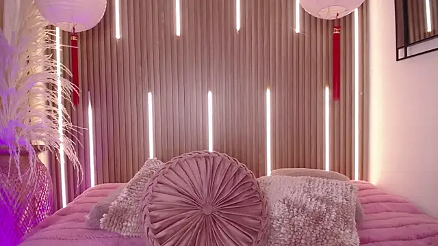 MylaDreams online show from 24, 3, 2026