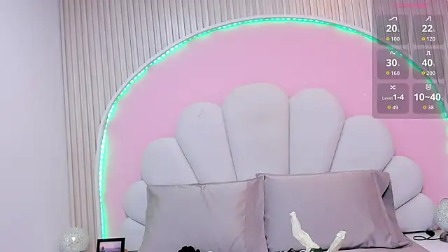 Snapshot of hinata_dolly chatting on 4, 10, 2025 hinata dolly online show from 4, 10, 2025