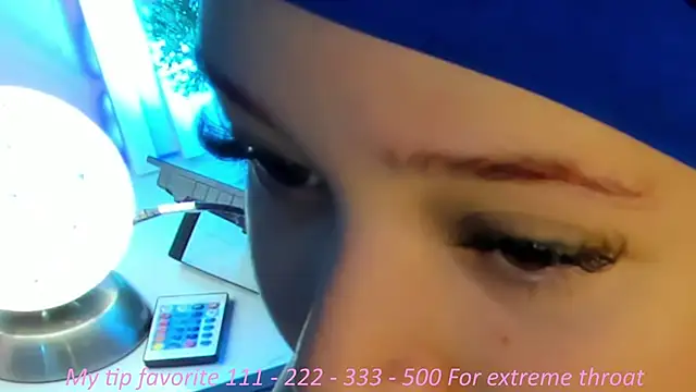 Snapshot of hinata_dolly chatting on 10, 10, 2025 hinata dolly online show from 10, 10, 2025