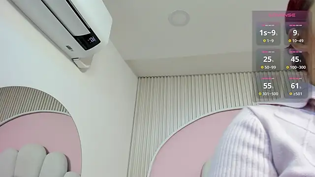 Snapshot of hinata_dolly chatting on 24, 10, 2025 hinata dolly online show from 24, 10, 2025