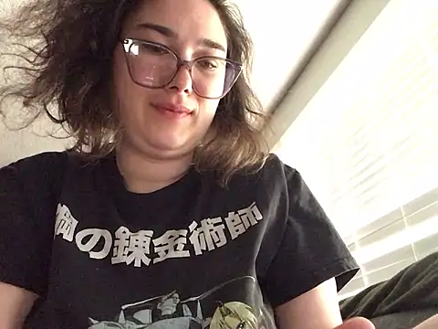 paigeycakes online show from 10, 9, 2025