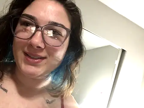 paigeycakes online show from 14, 10, 2025