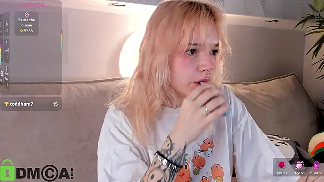 Molly Platt online show from 18, 3, 2026