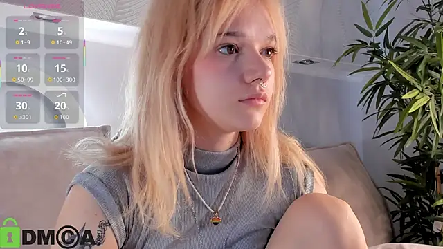 Molly Platt online show from 30, 3, 2026