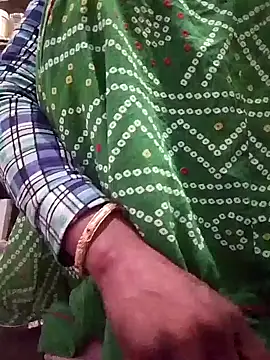 Snapshot of aunty_sumy chatting on 23, 11, 2025 aunty sumy online show from 23, 11, 2025