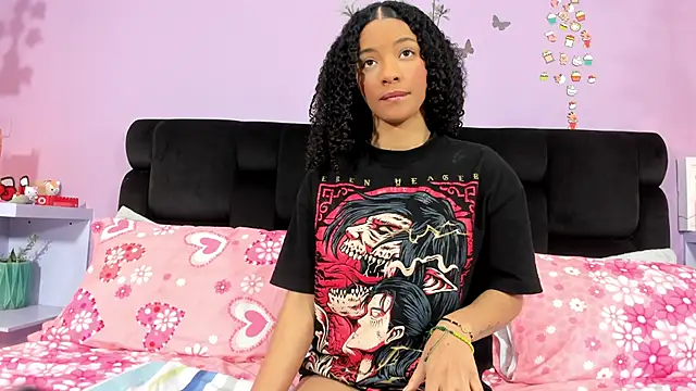 Snapshot of KendallWings chatting on 4, 12, 2025 KendallWings online show from 4, 12, 2025