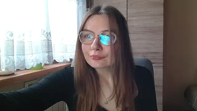 LooveELLYx online show from 10, 11, 2025