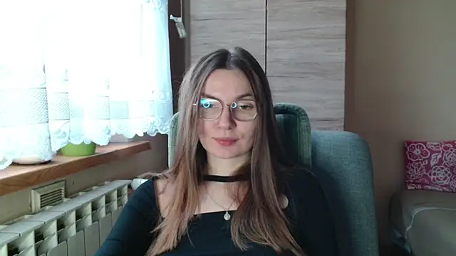 LooveELLYx online show from 2, 12, 2025