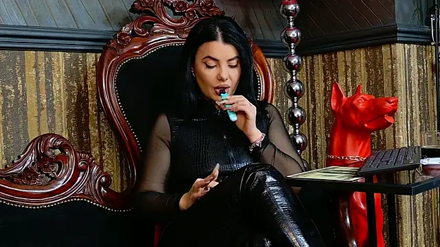 MistressEly online show from 28, 10, 2025