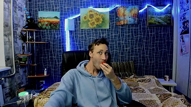 Snapshot of CuteBoy228 chatting on 13, 12, 2025 CuteBoy228 online show from 13, 12, 2025