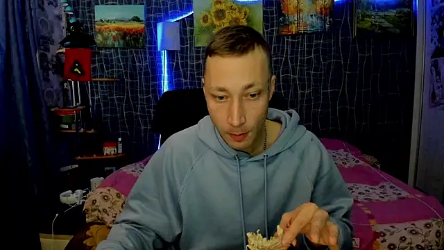 Snapshot of CuteBoy228 chatting on 7, 1, 2026 CuteBoy228 online show from 7, 1, 2026