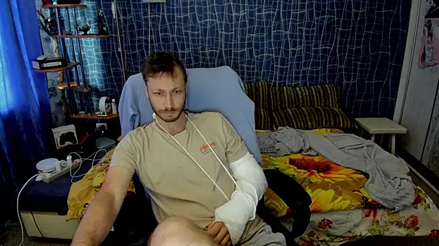 Snapshot of CuteBoy228 chatting on 31, 5, 2026 CuteBoy228 online show from 31, 5, 2026