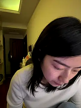 Snapshot of Olivia-l chatting on 2, 12, 2025 Olivia-l online show from 2, 12, 2025