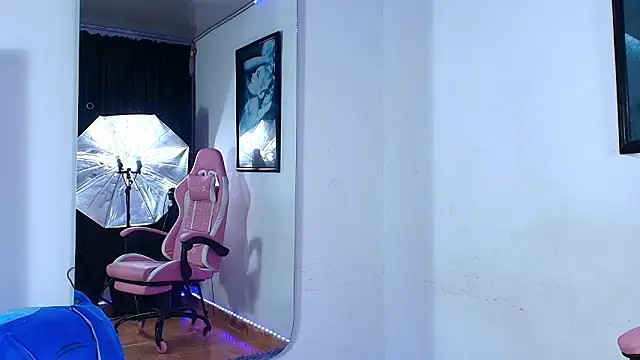 GraceWallace  online show from 8, 3, 2026