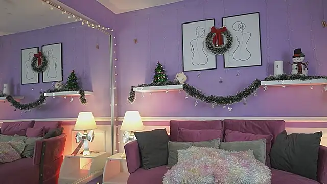 Snapshot of DahliaGrey chatting on 27, 11, 2025 DahliaGrey online show from 27, 11, 2025