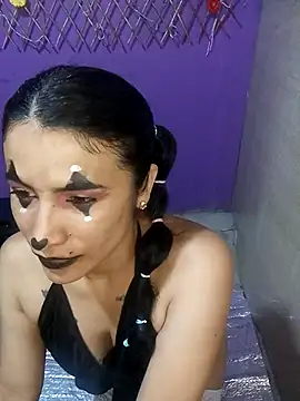 Snapshot of karinnahotdirty chatting on 9, 10, 2025 karinnahotdirty online show from 9, 10, 2025