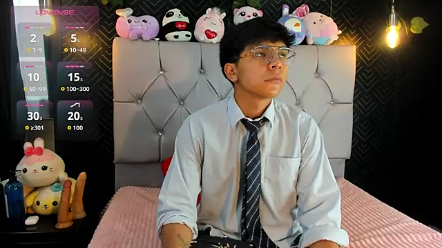 Thiago Kozak online show from 1, 10, 2025