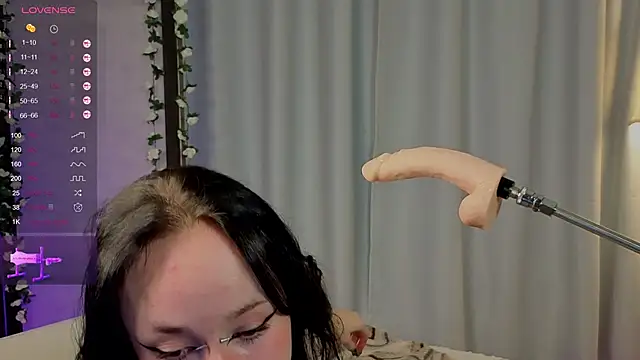 Snapshot of Juicy_Vikki chatting on 25, 10, 2025 Juicy Vikki online show from 25, 10, 2025