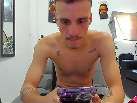 Snapshot of Latins_Boss chatting on 14, 7, 2026 Latins Boss online show from 14, 7, 2026