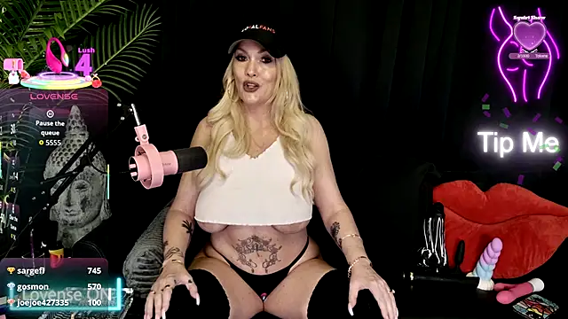 Snapshot of Daisy_Hotwife chatting on 9, 11, 2025 Daisy Hotwife online show from 9, 11, 2025