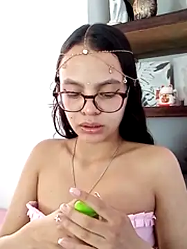 Danesacronin online show from 4, 11, 2025