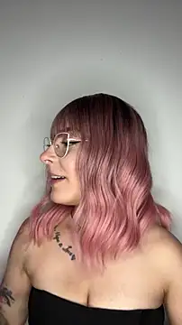 Snapshot of alesziarose chatting on 19, 11, 2025 alesziarose online show from 19, 11, 2025